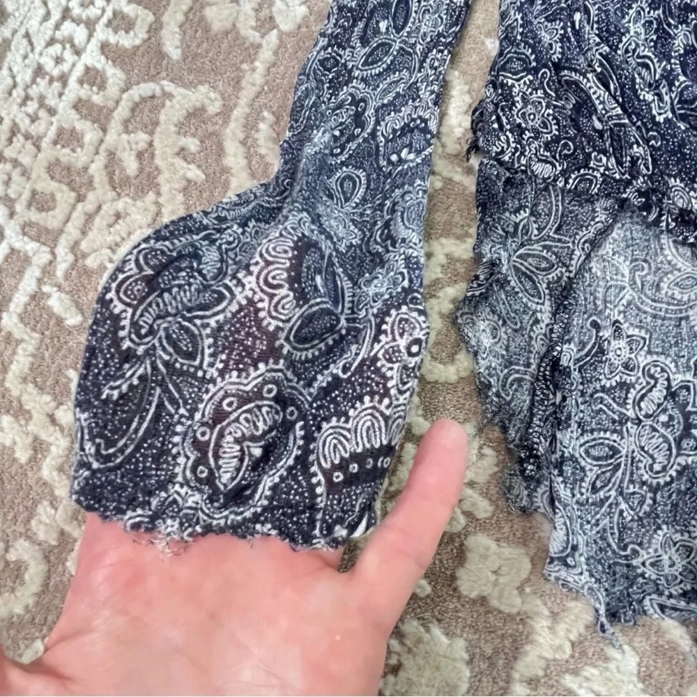 NWOT Free People New Romantics V-Neck Print Top